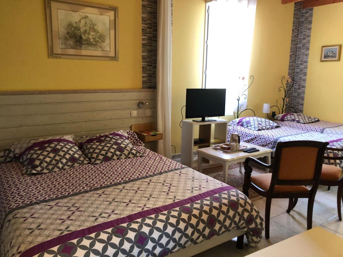 Domaine De L'Ile - Gites Et Chambres D'Hotes Castelsarrasin Exteriör bild